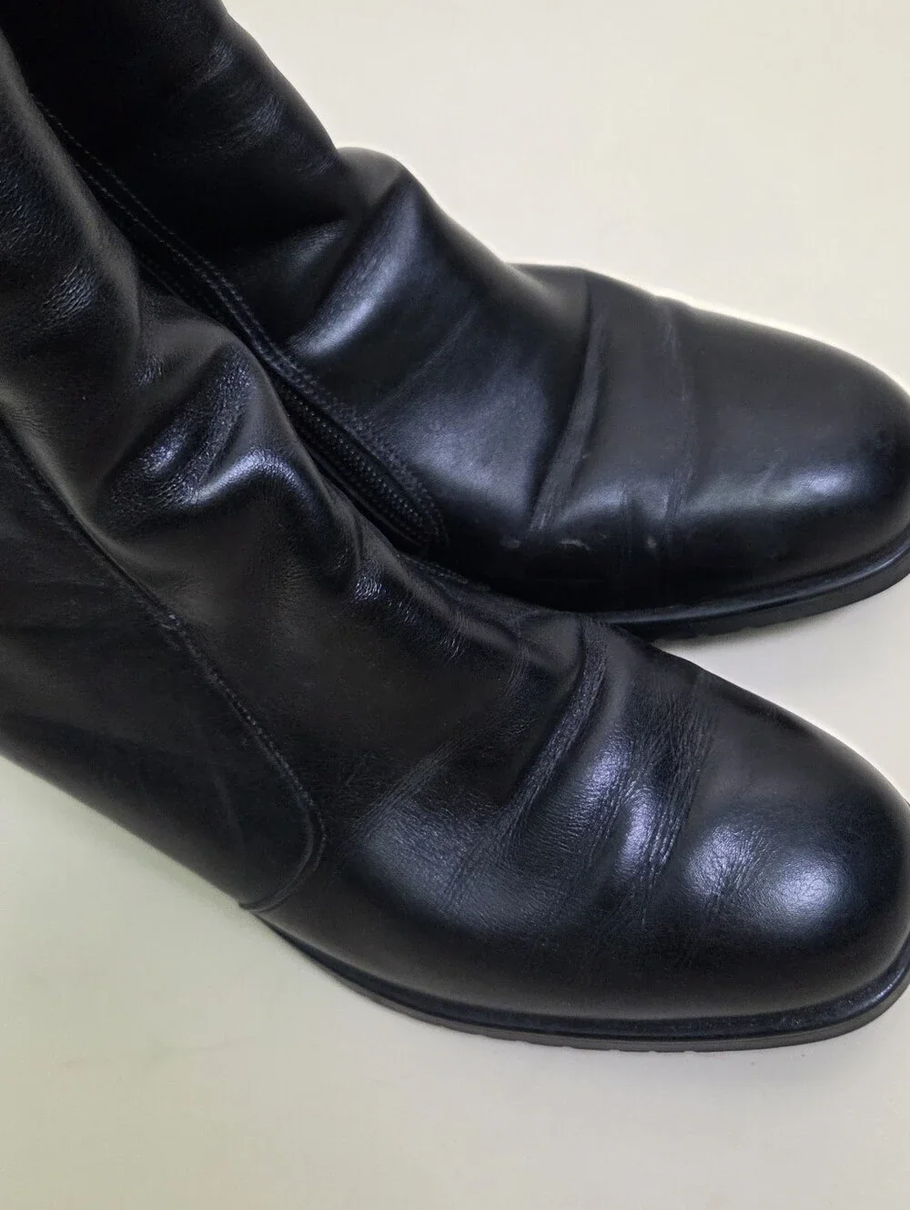 Munro Black Leather Ankle Boots Side Zip Size 8 Wide